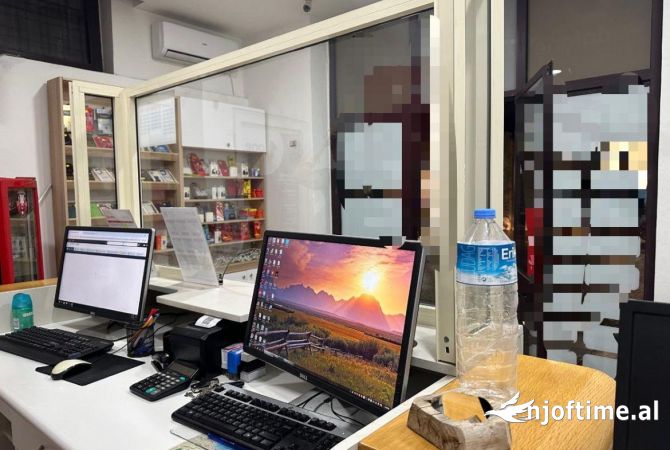 Ambiente Commerciale in Affitto 1+1 a Tirana - 400 Euro