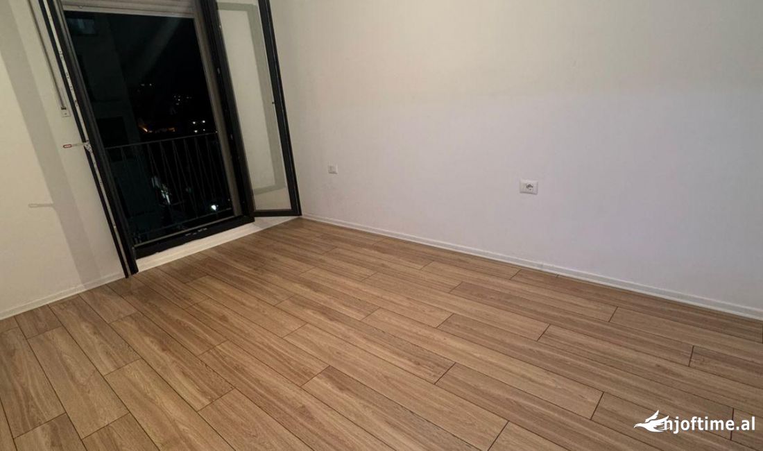 Zyre Me Qera tek Kompleksi Zirkon/ASL (ID BZ2448) Tirane.