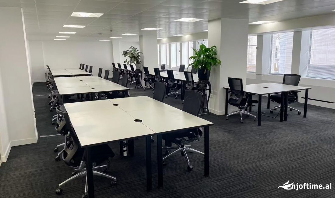 Zyre Me Qera ne Qender (ID BZ2445) Tirane.