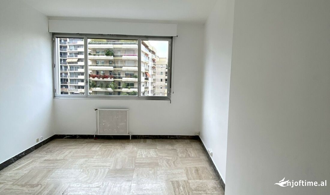 Dyqan Me Qera tek 5 Maji (ID BD21622) Tirane