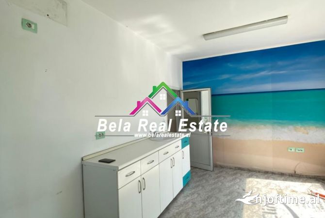 Ambiente Commerciale in Affitto 1+1 a Tirana - 300 Euro
