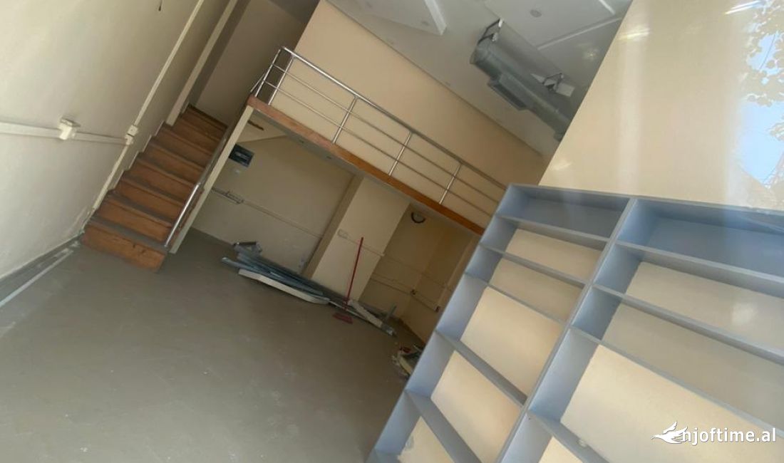 Dyqan Me Qera Ne Qytet Studenti (ID BD1141)