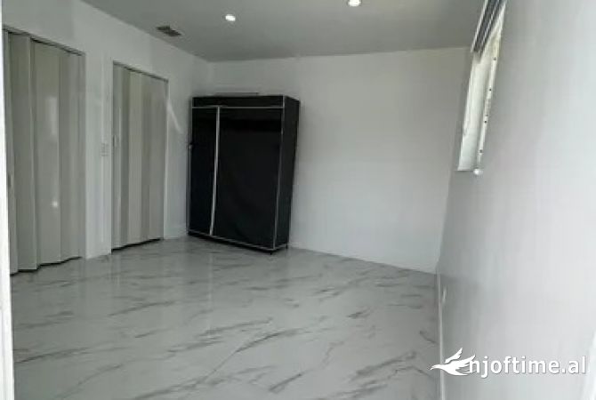 Dyqan me Qera Ne Fresk (ID BD21636) Tirane.​