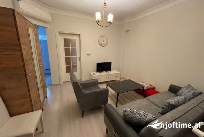 Kati I Dyte I Nje Vile 2+1 ne Blv Bajram Curri (ID BV22348) Tirane