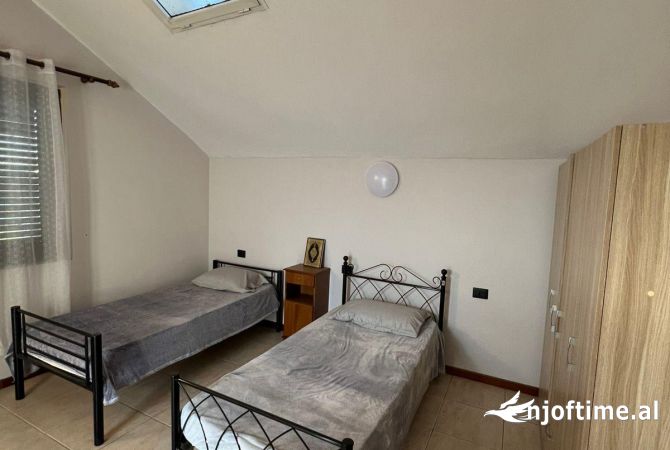 Shtepi ne shitje Shtepi Private ne Tirane, 5+1, Mobilimi E mobiluar, Pagesa 460,000  Euro.