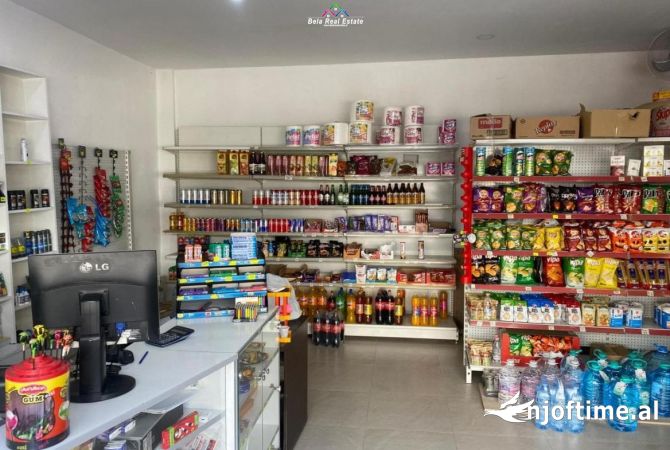 Ambiente Commerciale in Affitto 1+1 a Tirana - 400 Euro