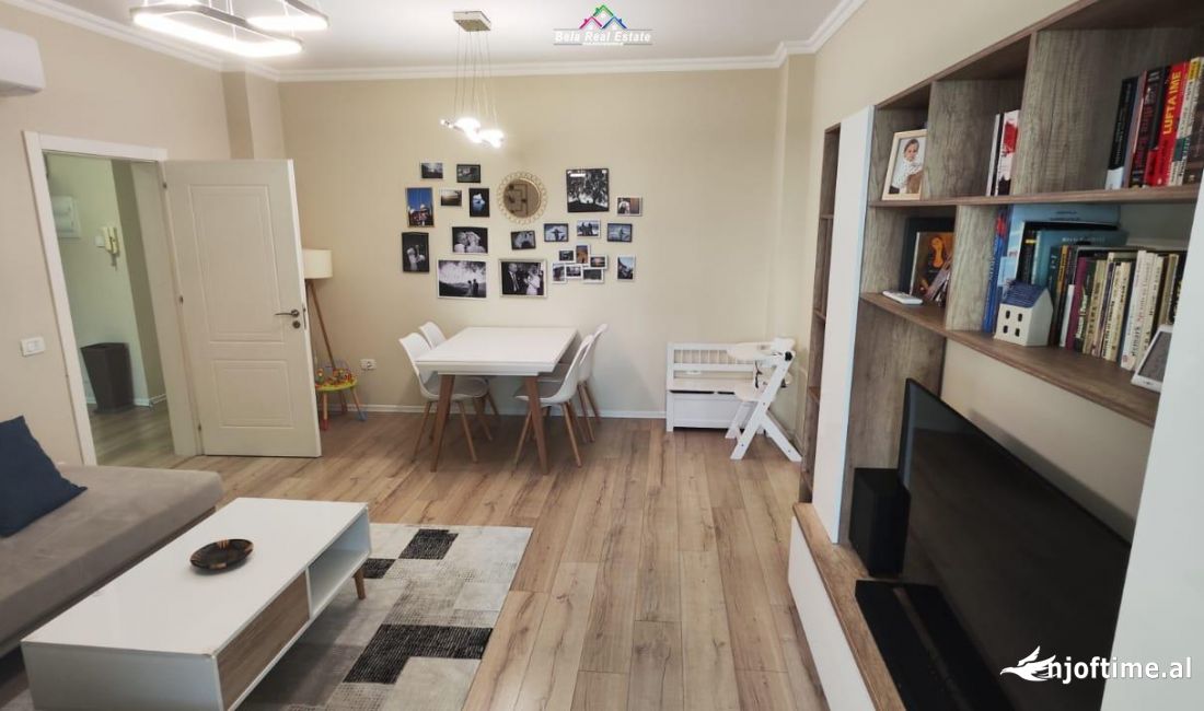 Shtepi ne shitje Apartament ne Tirane, 2+1, Mobilimi E mobiluar, Pagesa 207,000  Euro.