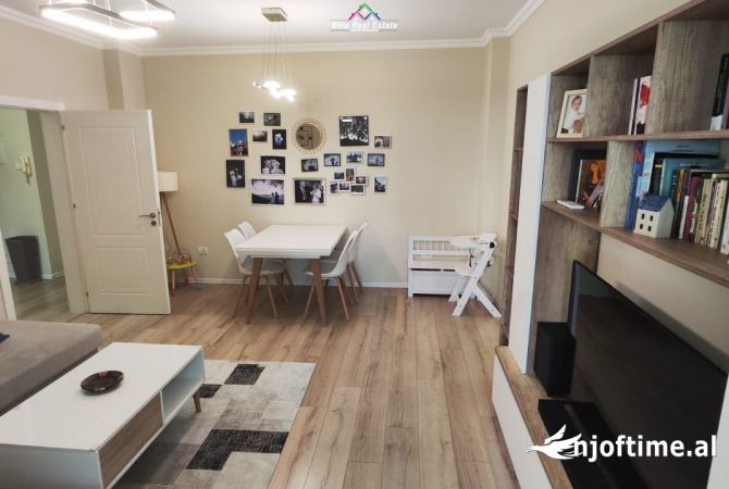 Apartament Ne Shitje 2+1 +2 ne Vasil Shanto (ID B120617)