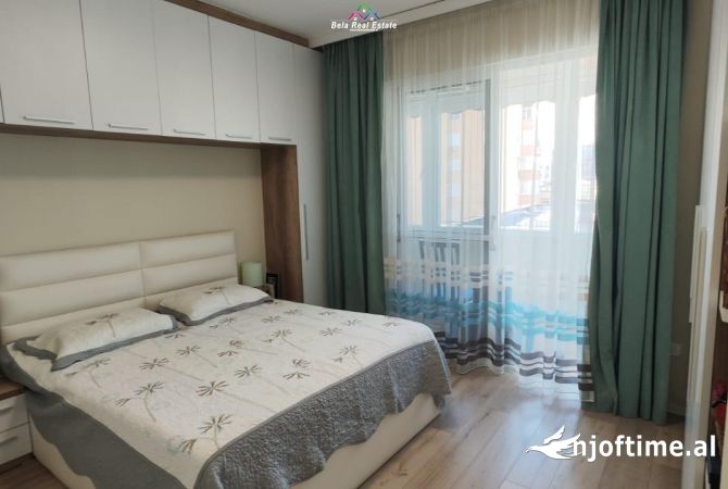 Shtepi ne shitje Apartament ne Tirane, 2+1, Mobilimi E mobiluar, Pagesa 207,000  Euro.