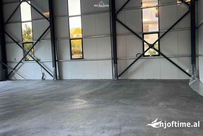 Magazine Me Qera Ne Farke (ID BM238) Tirane