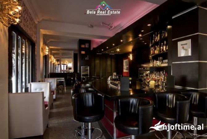 Ambiente Commerciale in Affitto 1+1 a Tirana - 1,800 Euro