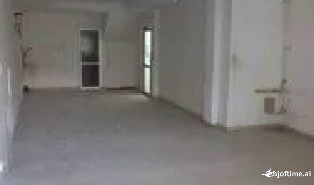 Dyqan ne Shitje tek Ish Tregu Elektrik (ID BD1156) Tirane