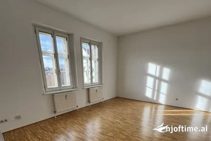 Zyre Me Qera 2+1 Tek Pazari i Ri (ID BZ2555)Tirane