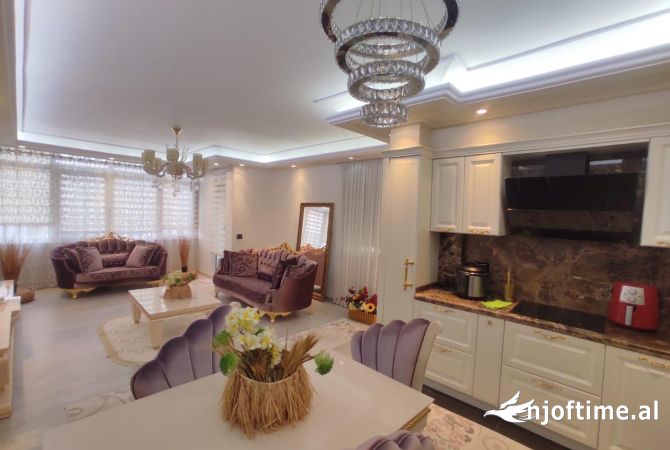 Shitet Apartament 3+1 Ne Porcelan (ID B13056) Tirane.