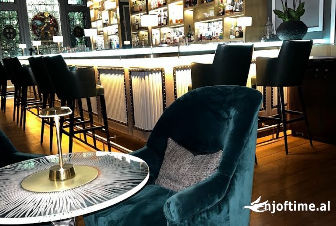 Ambiente Commerciale in Affitto 1+1 a Tirana - 900 Euro