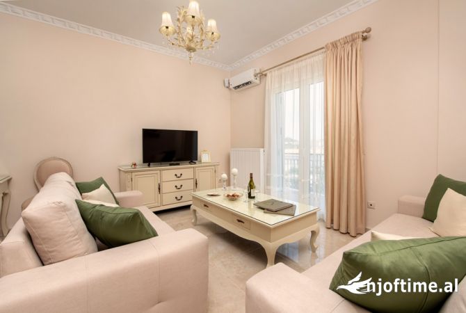 Shitet Apartament 1+1 tek Kopshti Zoologjik (ID B110408) Tirane.