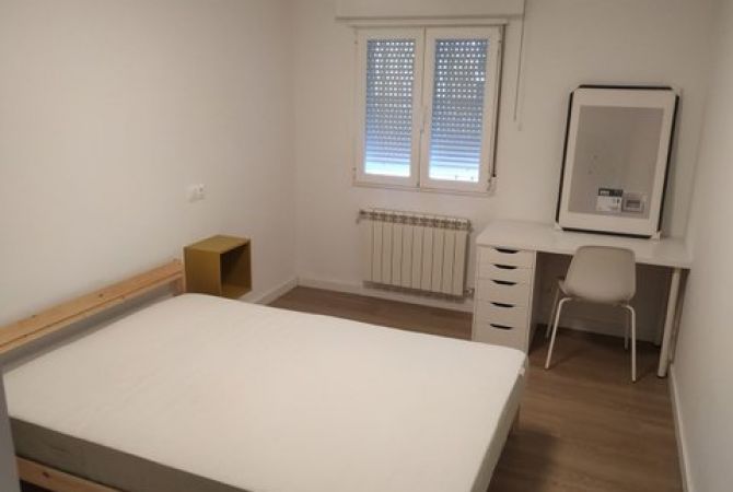 Shtepi me qera Apartament ne Tirane, 2+1, Mobilimi E mobiluar, Pagesa 400  Euro.