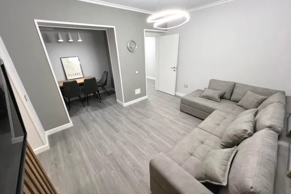 Shtepi me qera Apartament ne Tirane, 1+1, Mobilimi E mobiluar, Pagesa 60,000  Leke.