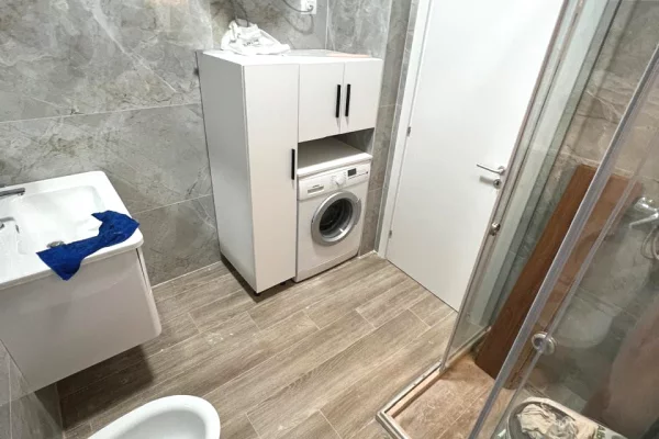 Shtepi me qera Apartament ne Tirane, 1+1, Mobilimi E mobiluar, Pagesa 70,000  Leke.