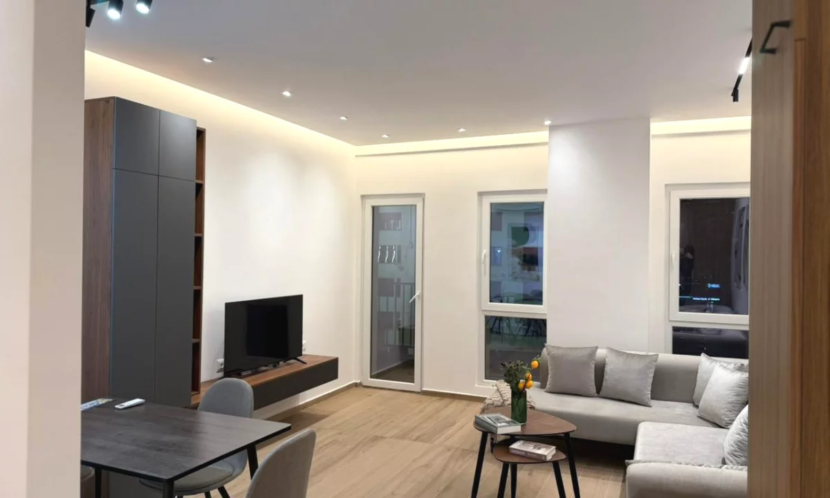 Shtepi me qera Apartament ne Tirane, 1+1, Mobilimi E mobiluar, Pagesa 75,000  Leke.