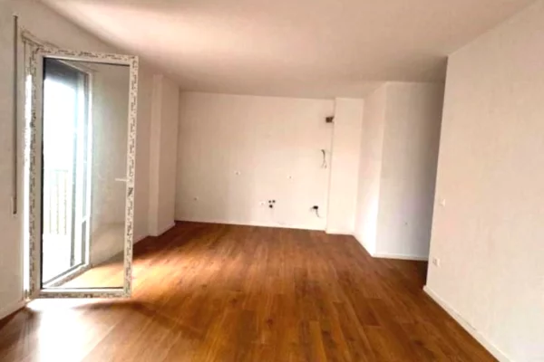 Zyre Me Qera 2+1 ne Don Bosko (ID BZ2747) Tirane