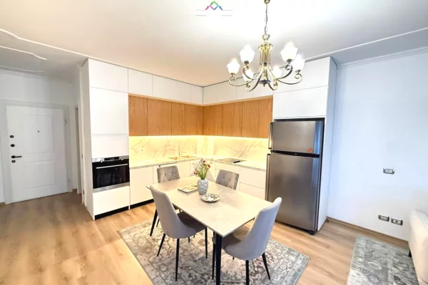 Shtepi me qera 2+1 ne Tirane - 1,150 Euro