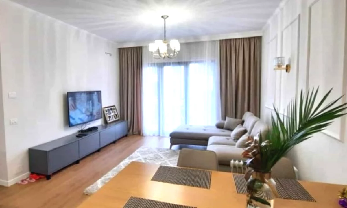 Appartamento in vendita a Tirana 2+1, Arredato