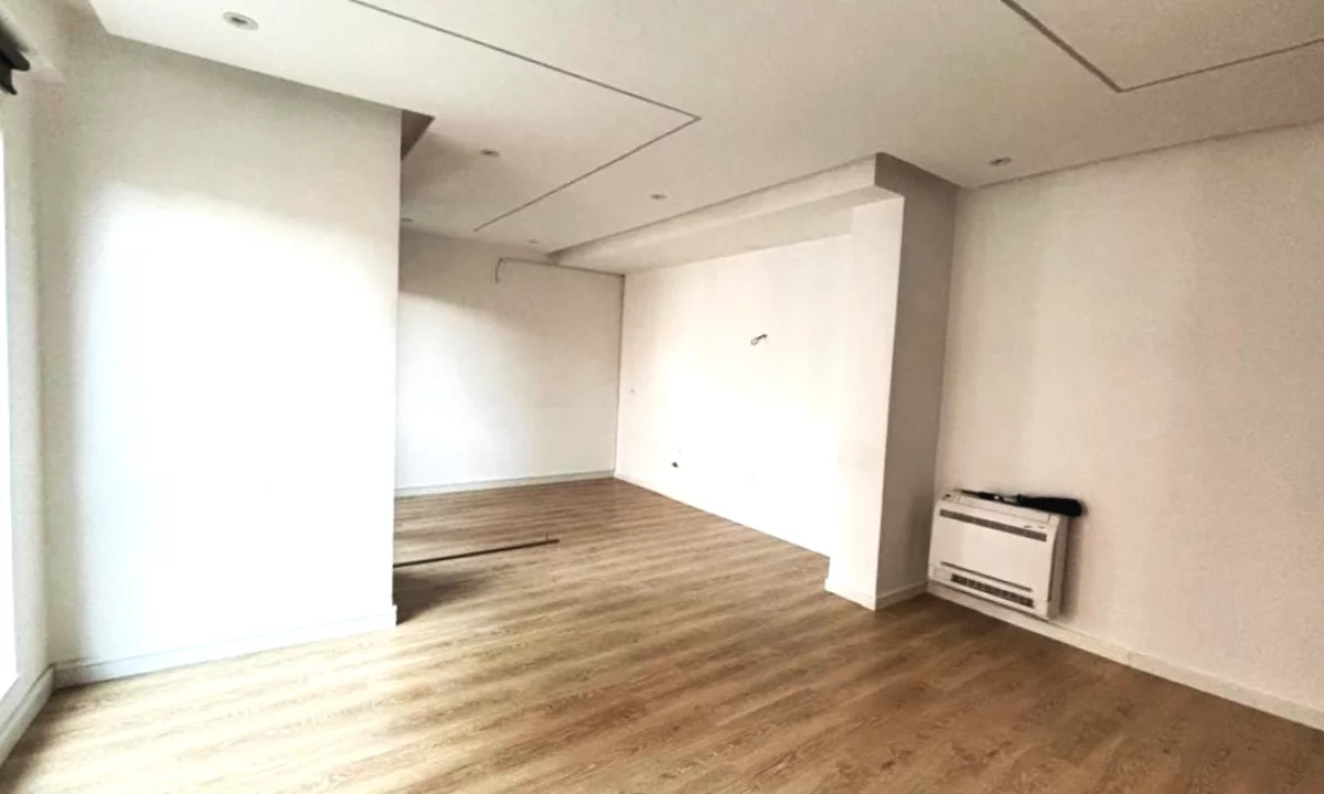 Zyre me Qera 1+1 Tek Myslym Shyri bosh