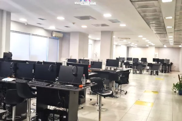 Ambient biznesi me qera 3+1 ne Tirane - 18,000 Euro