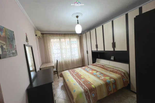 Shtepi me qera Apartament ne Tirane, 1+1, Mobilimi E mobiluar, Pagesa 410  Euro.