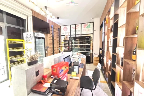 Dyqan Me Qera Fusha E Aviacionit (ID BD21789) Tirane