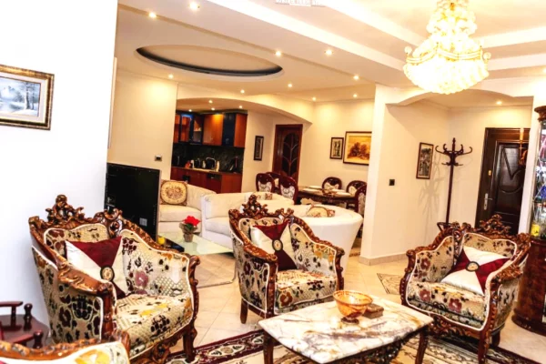 Casa in affitto 3+1 a Tirana - 1,200 Euro