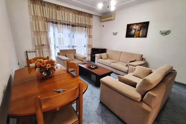 Casa in affitto 1+1 a Tirana - 520 Euro