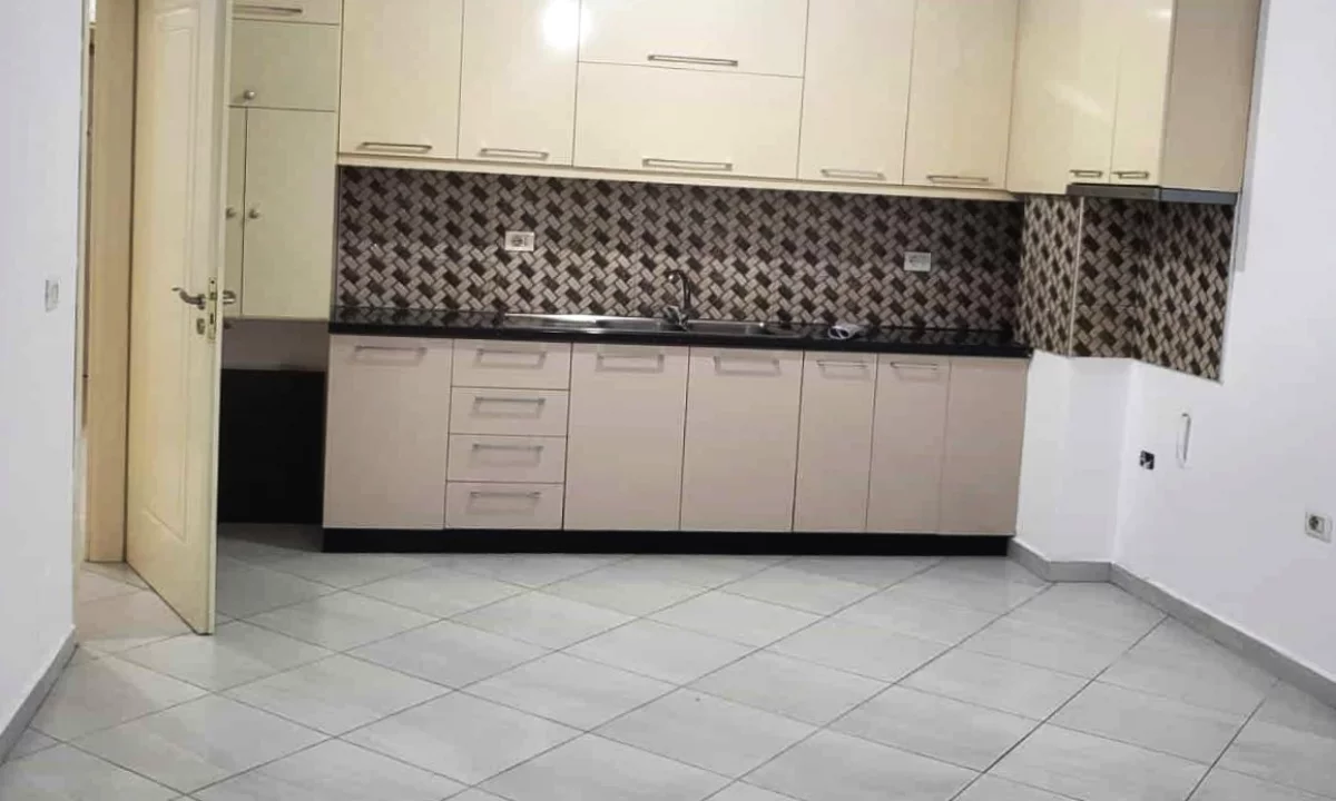 Zyre Me Qera 2+1 Ne Don Bosko (ID BZ2705) Tirane