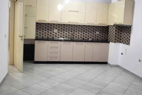 Zyre Me Qera 2+1 Ne Don Bosko (ID BZ2705) Tirane