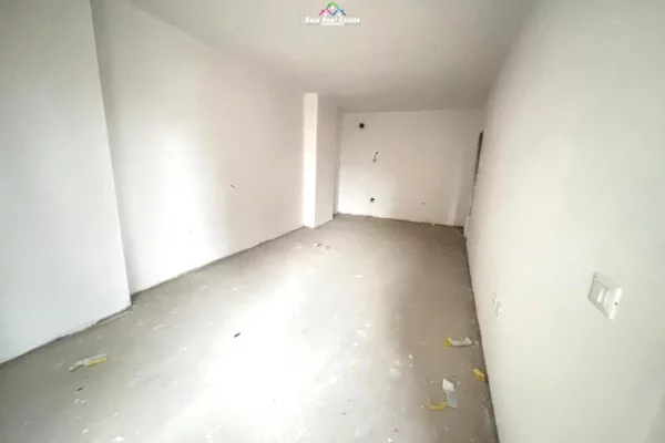 Apartment for sale in Tirana 1+1, Emty
