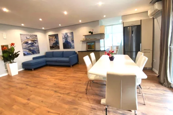 Casa in affitto 2+1 a Tirana - 1,100 Euro