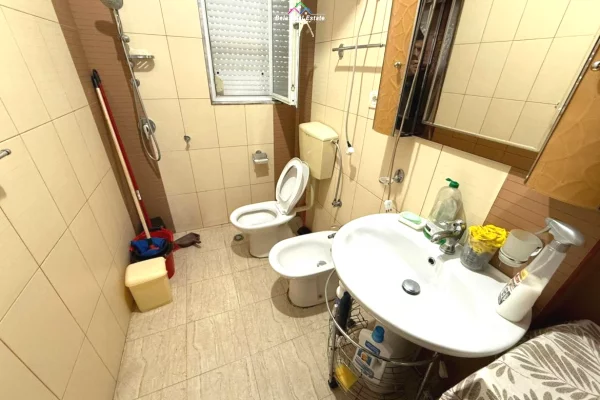 Appartamento in affitto a Tirana 1+1, Arredato