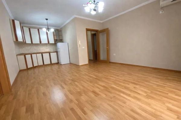 Casa in affitto 1+1 a Tirana - 1,000 Euro