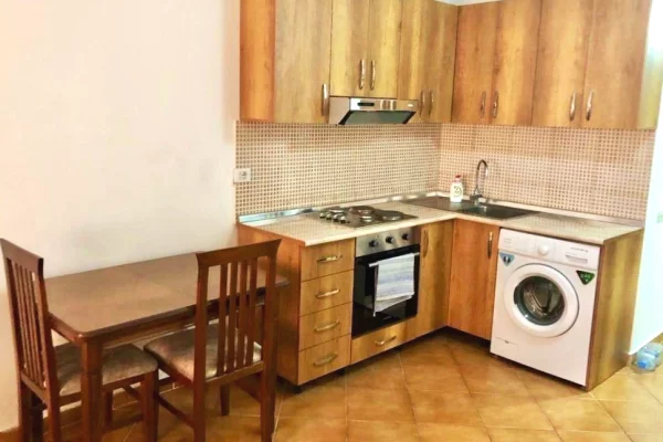 Casa in affitto Garsoniere a Tirana - 55,000 Leke