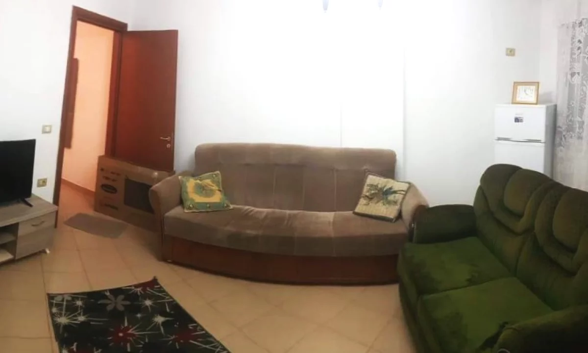 Appartamento in affitto a Tirana 1+1, Arredato