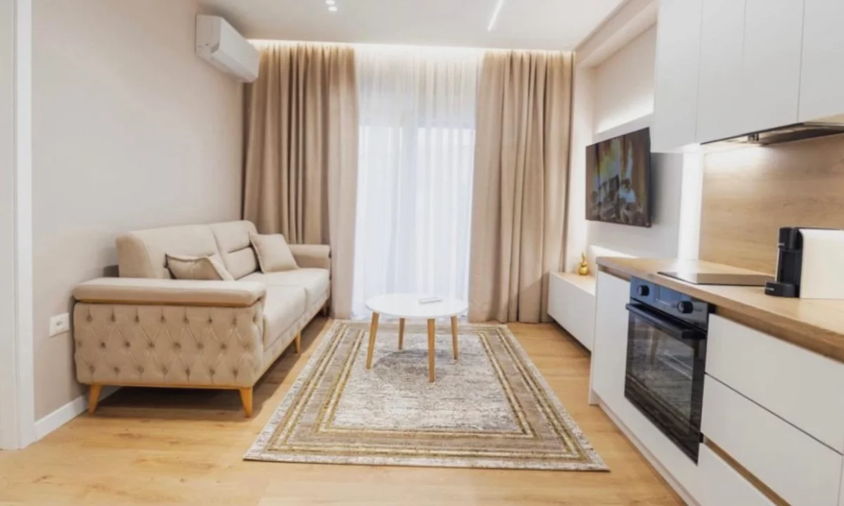 Appartamento in affitto a Tirana 1+1, Arredato