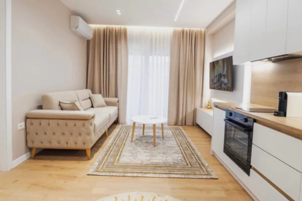 Casa in affitto 1+1 a Tirana - 800 Euro