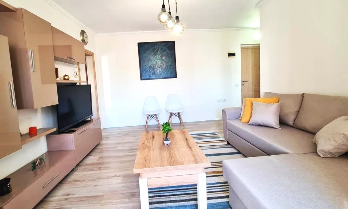 Appartamento in vendita a Tirana 1+1, Arredato