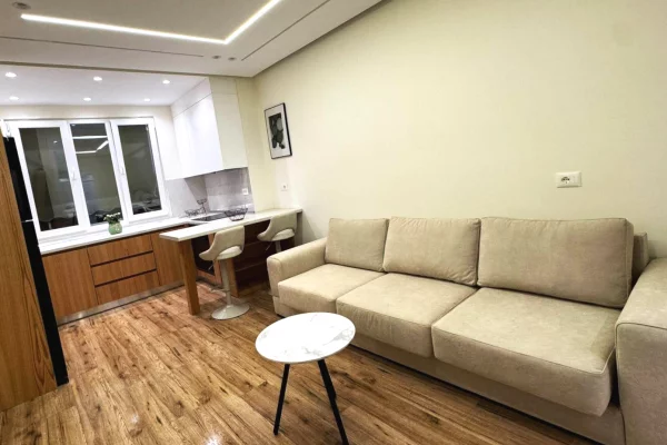 Casa in affitto 1+1 a Tirana - 70,000 Leke