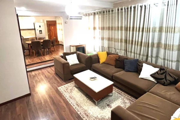 Shtepi me qera 3+1 ne Tirane - 60,000 Leke