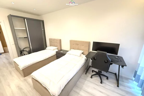 Appartamento in affitto a Tirana 2+1, Arredato