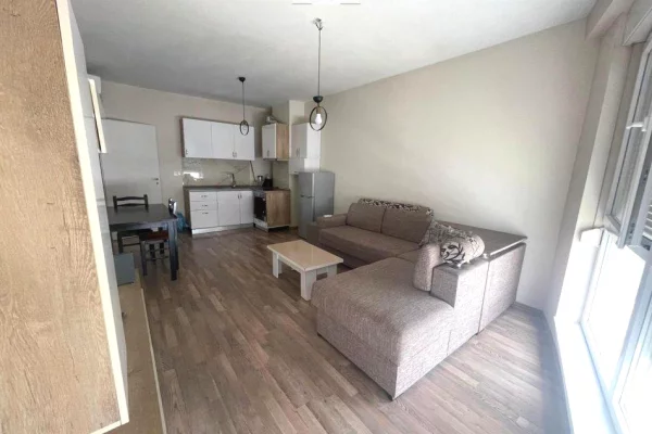 Casa in affitto 1+1 a Tirana - 500 Euro