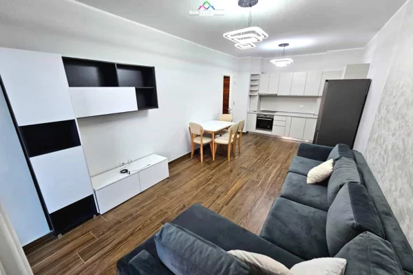 Appartamento in affitto a Tirana 1+1, Arredato