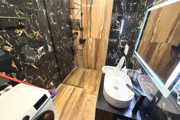 Appartamento in affitto a Tirana 2+1, Arredato